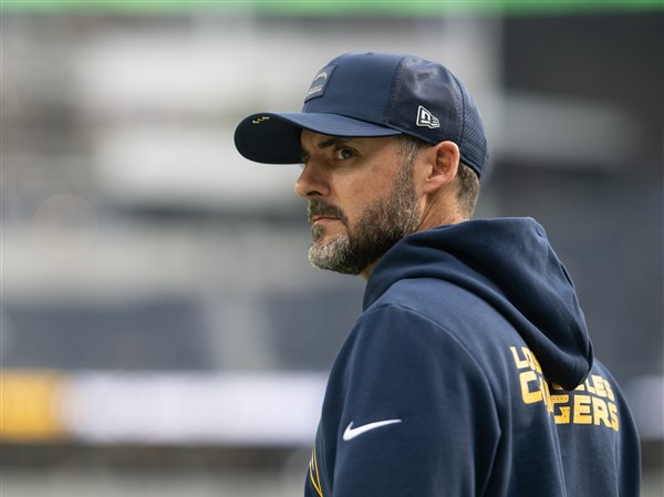 Chargers&amp;#39; Jesse Minter and Rams&amp;#39; Nate Scheelhaase interview for Browns head coach position