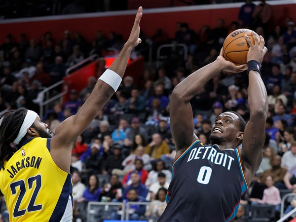 Robinson and Cunningham lead Pistons to rout of shorthanded Pacers, 121-78