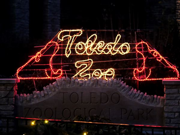 Below-freezing temperatures close Toledo Zoo