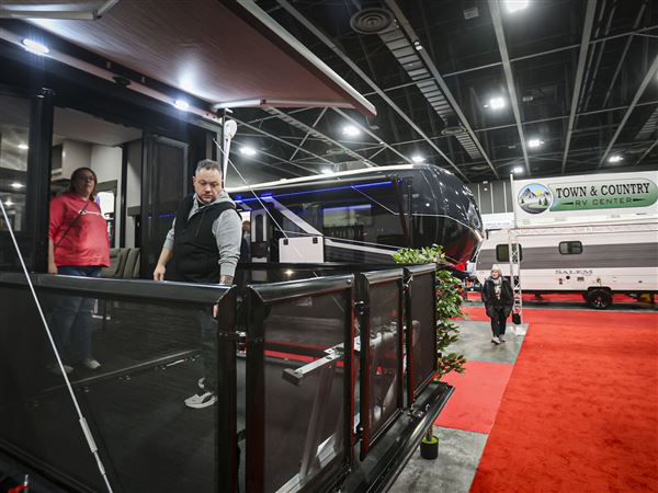 Photo Gallery: RV Dealers Camp and Travel Show at Glass City Center