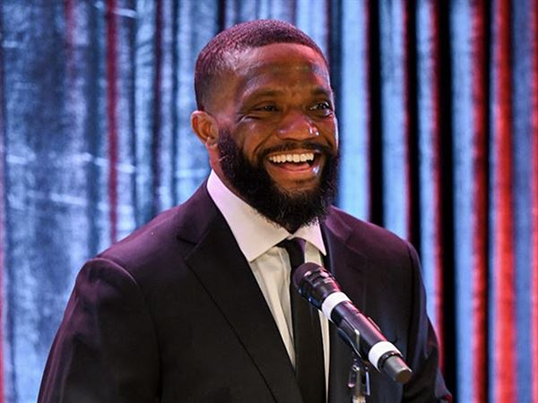 UT youth conference features star athletes