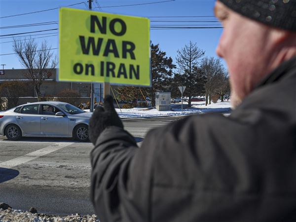 Photo Gallery: Northwest Ohio Peace Coalition Iran protest