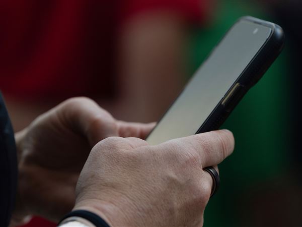 FBI warns about proliferating romance scams