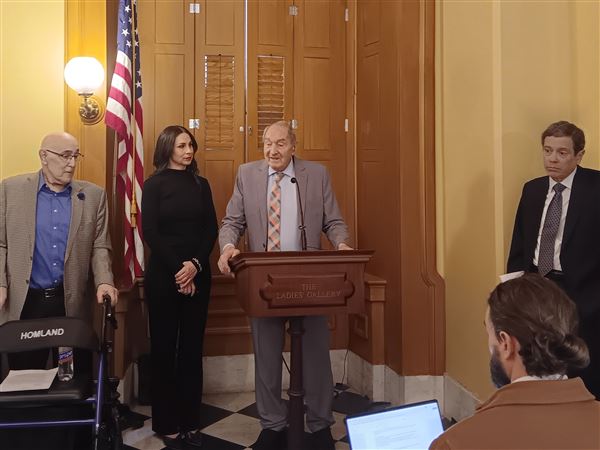 Bill penalizing schools for suing state unconstitutional, anti-voucher group says