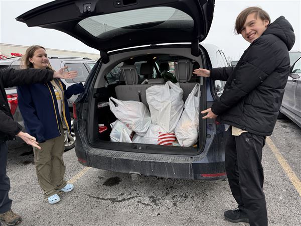 Perrysburg Eagle Scout candidate creates gift pantry for service project