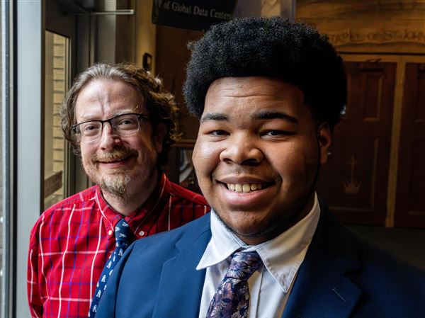 St. John’s senior to represent region in state Poetry Out Loud contest