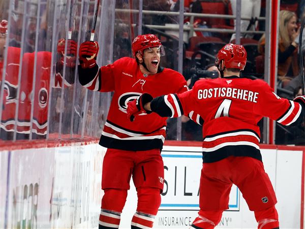 Hurricanes continue hot streak with 5-2 win over Detroit