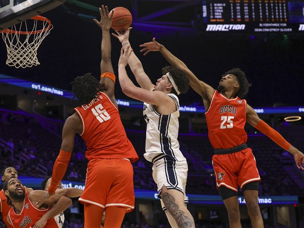 Photo Gallery: Rockets men fly past Falcons at MAC tournament | The Blade