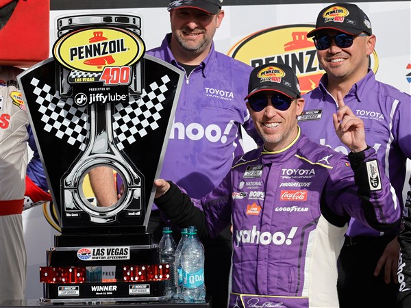Denny Hamlin storms back to win at Las Vegas after early penalty