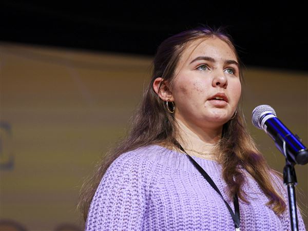 Otsego Junior High student wins third Blade spelling bee in a row