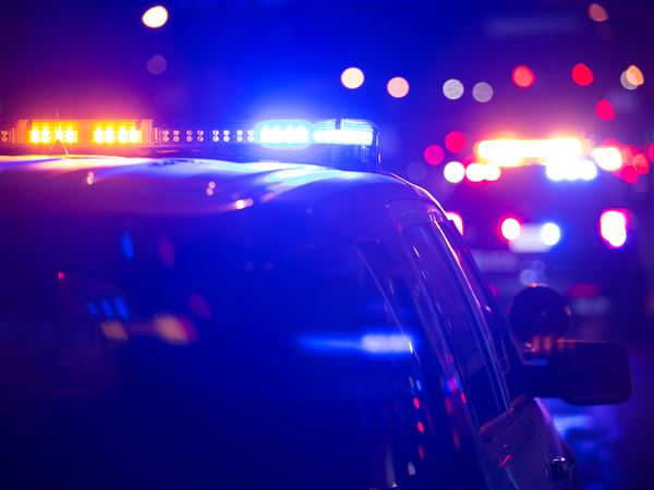 Texas shooting leaves 1 dead and 9 injured as police are in a standoff with a suspect