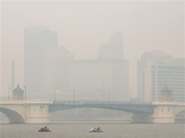 Second day of hazardous smoke impacts activities in Toledo area