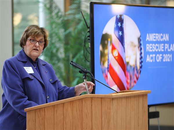 Wood County commissioner withdraws from race