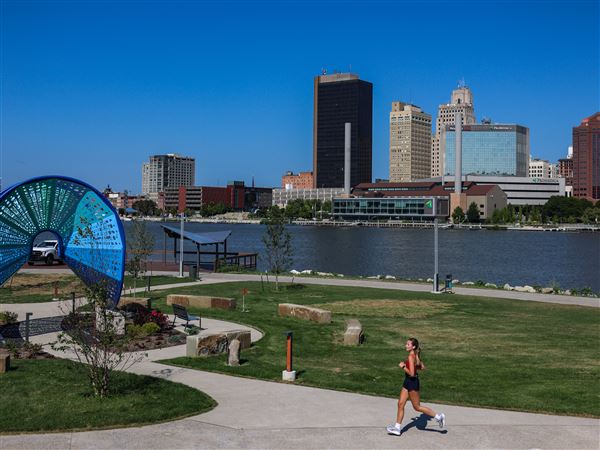 Post-celebration enthusiasm for the Riverwalk pleases Metroparks