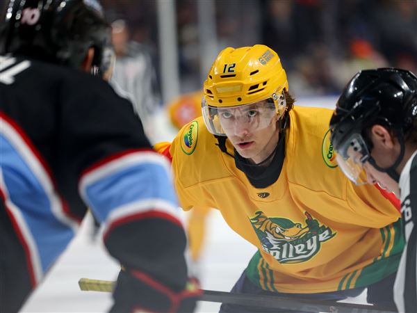 Perrysburg native Dickinson returns to the Walleye after productive first season