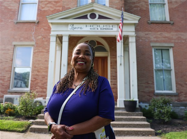 Years after surviving homelessness, a former resident helps power Aurora’s 40th anniversary