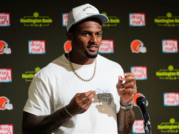 Deshaun Watson named Cleveland Browns' starting quarterback over Shedeur Sanders