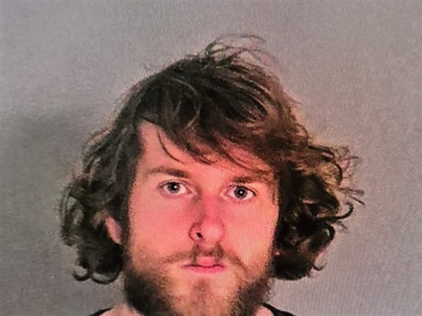 Police searching for man in connection with incident in Gibsonburg