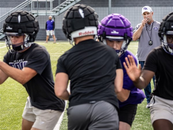Fremont Ross forfeits win in football season opener for use of ineligible player