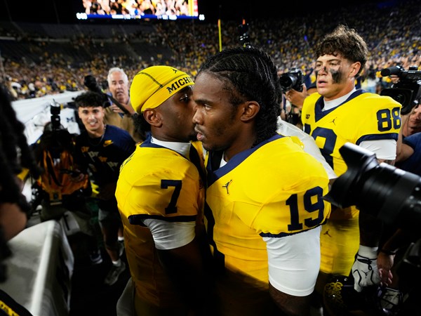 Analysis: Michigan won the game and got dropped out of the AP Top 25 anyway. Why?