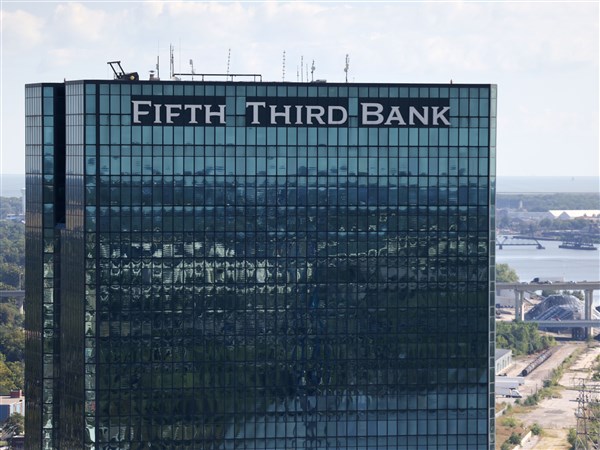 Tech company buys Toledo skyscraper, announces headquarters