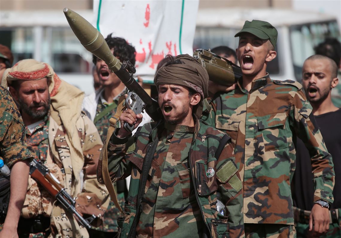 Saudi Arabia shuts down a pipeline as Houthis seize an island | The Blade
