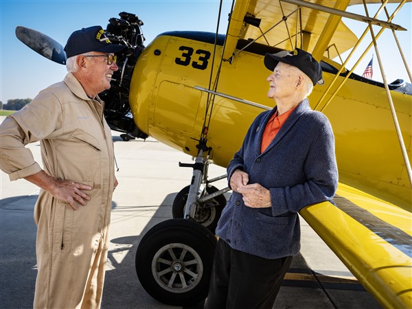 Chance encounter leads to memorable flight for 100-year-old Navy veteran